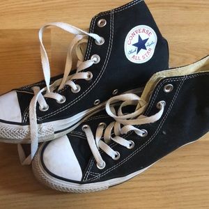 Black converse all star